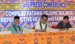 Fatawa Launch: Mufti Gives Distinctions Among ‘Birth Control’, ‘ Family Planning’ and ‘Immunizations’ in Islam!